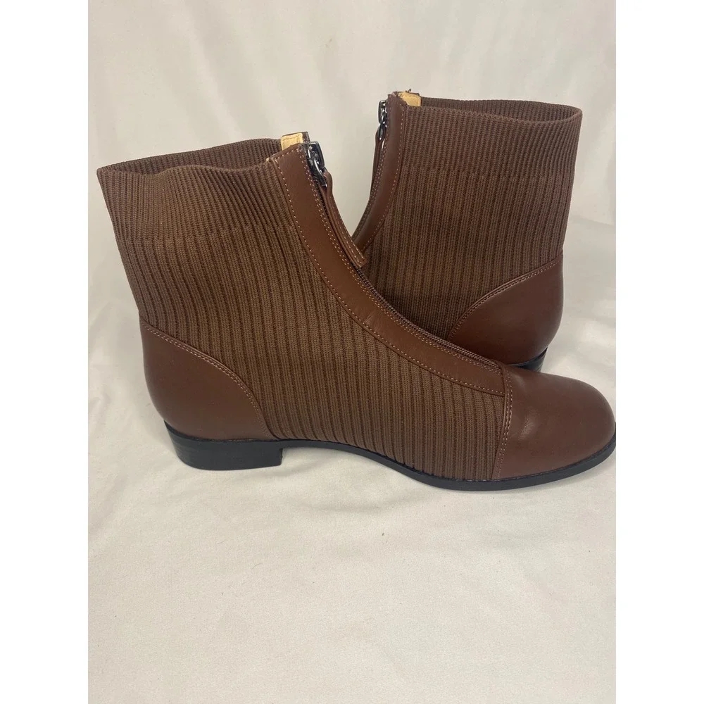 Journee Collection Bexlie Brown Ribbed Knit Front Zip Ankle Boots Womens 10M
